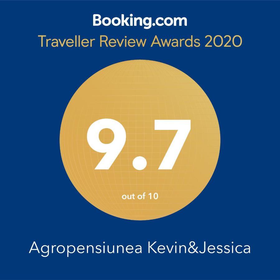 Kevin&Jessica Rooms Giarmata 外观 照片