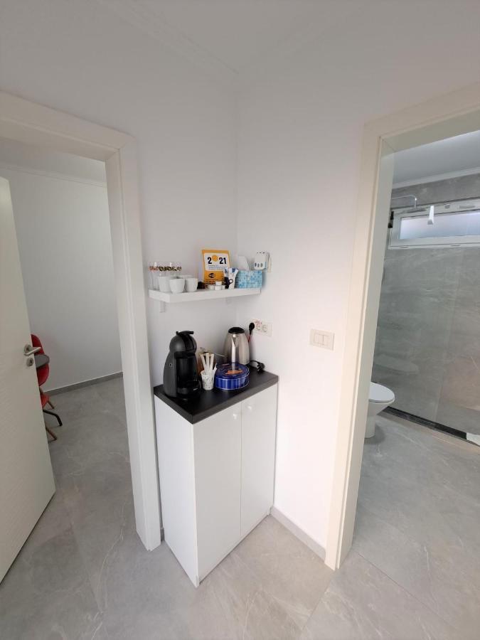 Kevin&Jessica Rooms Giarmata 外观 照片