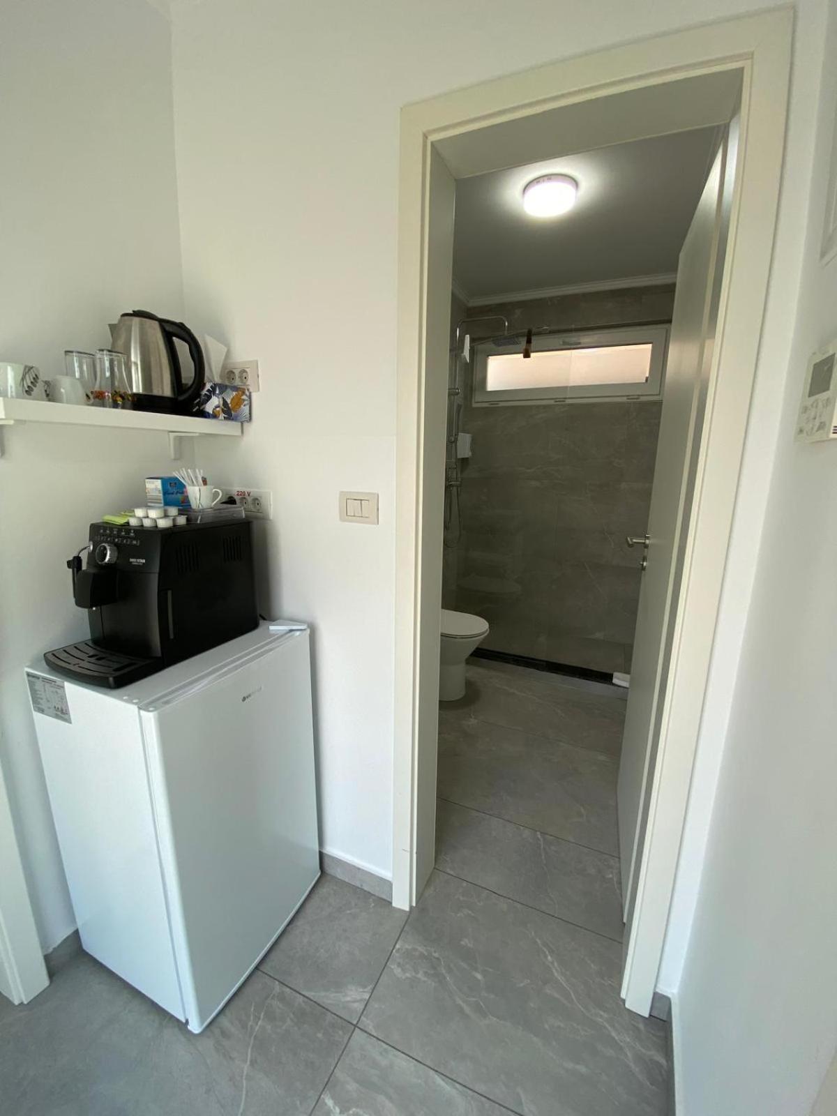Kevin&Jessica Rooms Giarmata 外观 照片